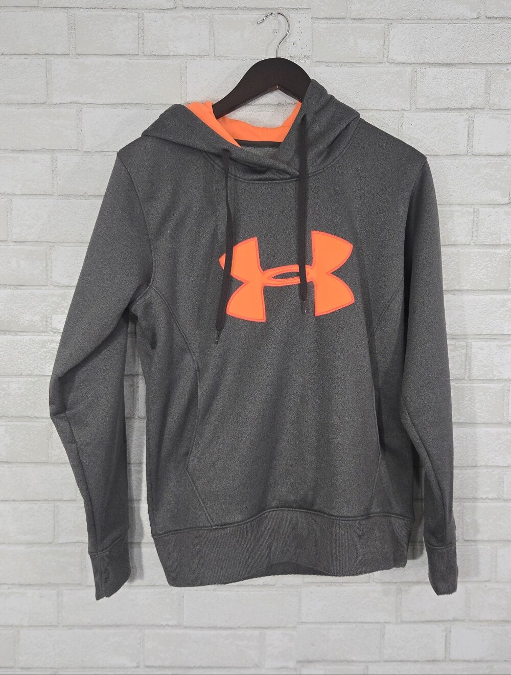 Under Armour gray hooded sweatshirt